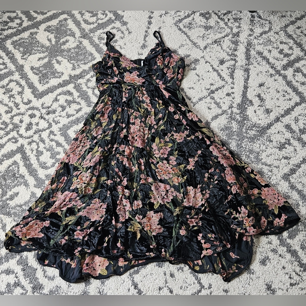 Eri Ali Floral Velet Burn Out Adjustable Strap Dress Size 4